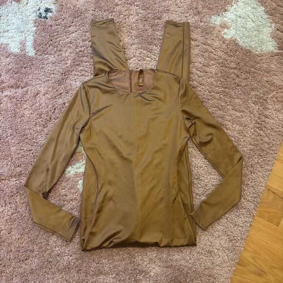 SKIMS Scoop Neck Long Sleeve Catsuit Jumpsuit Sculpting Zip Up Shimmer Carmel-S - Picture 1 of 5